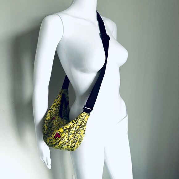 Uniqlo Sold Out Keith Haring Rind Mini Shoulder Bag - Picture 2 of 5
